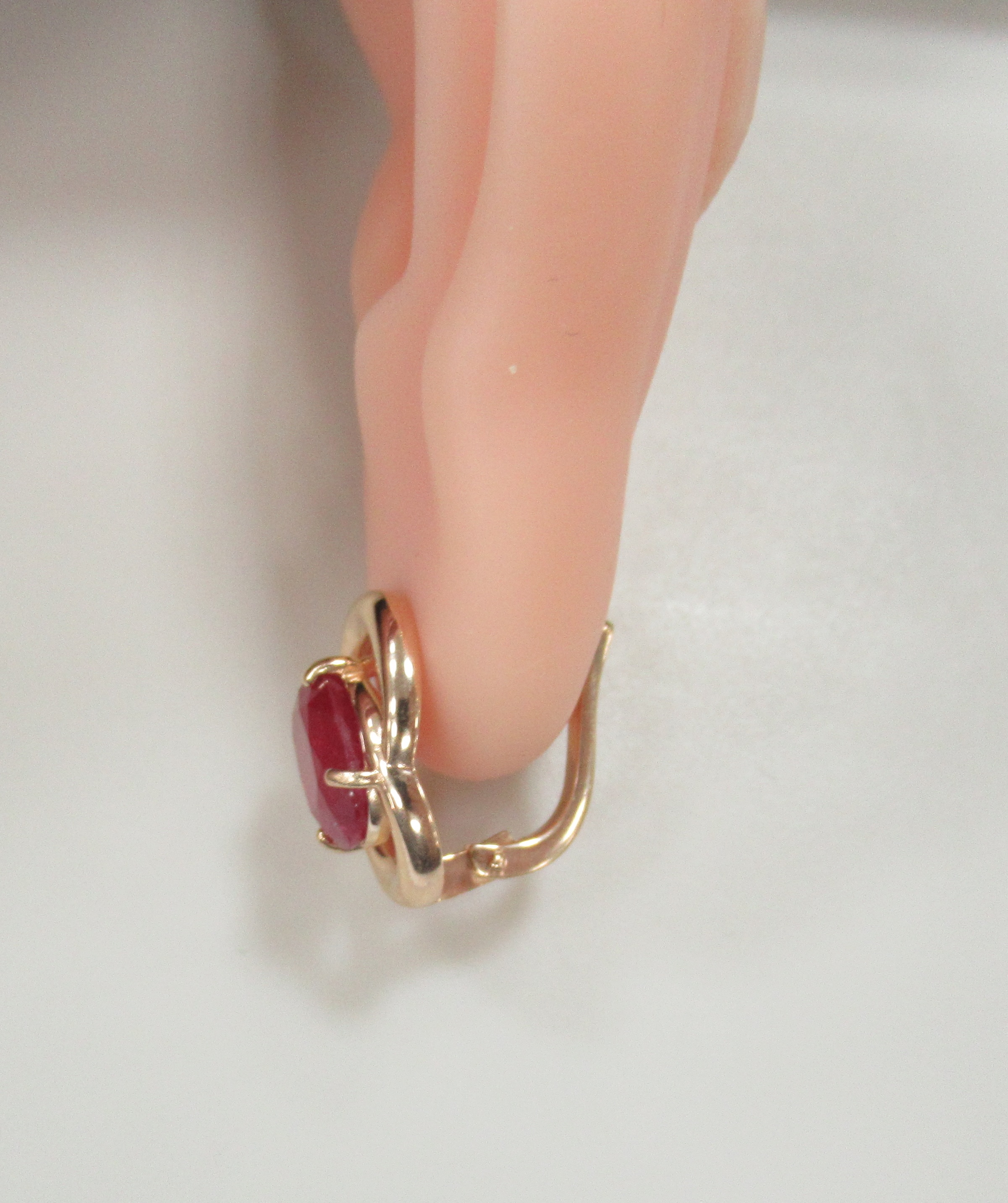 Серебряные серьги с рубинами